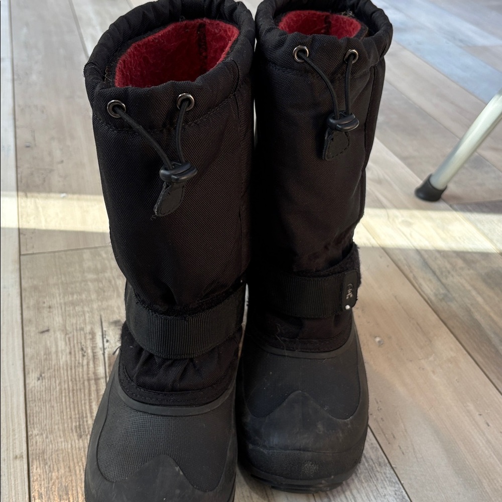 kamik black lined snow boots size 5 - Picture 2 of 5
